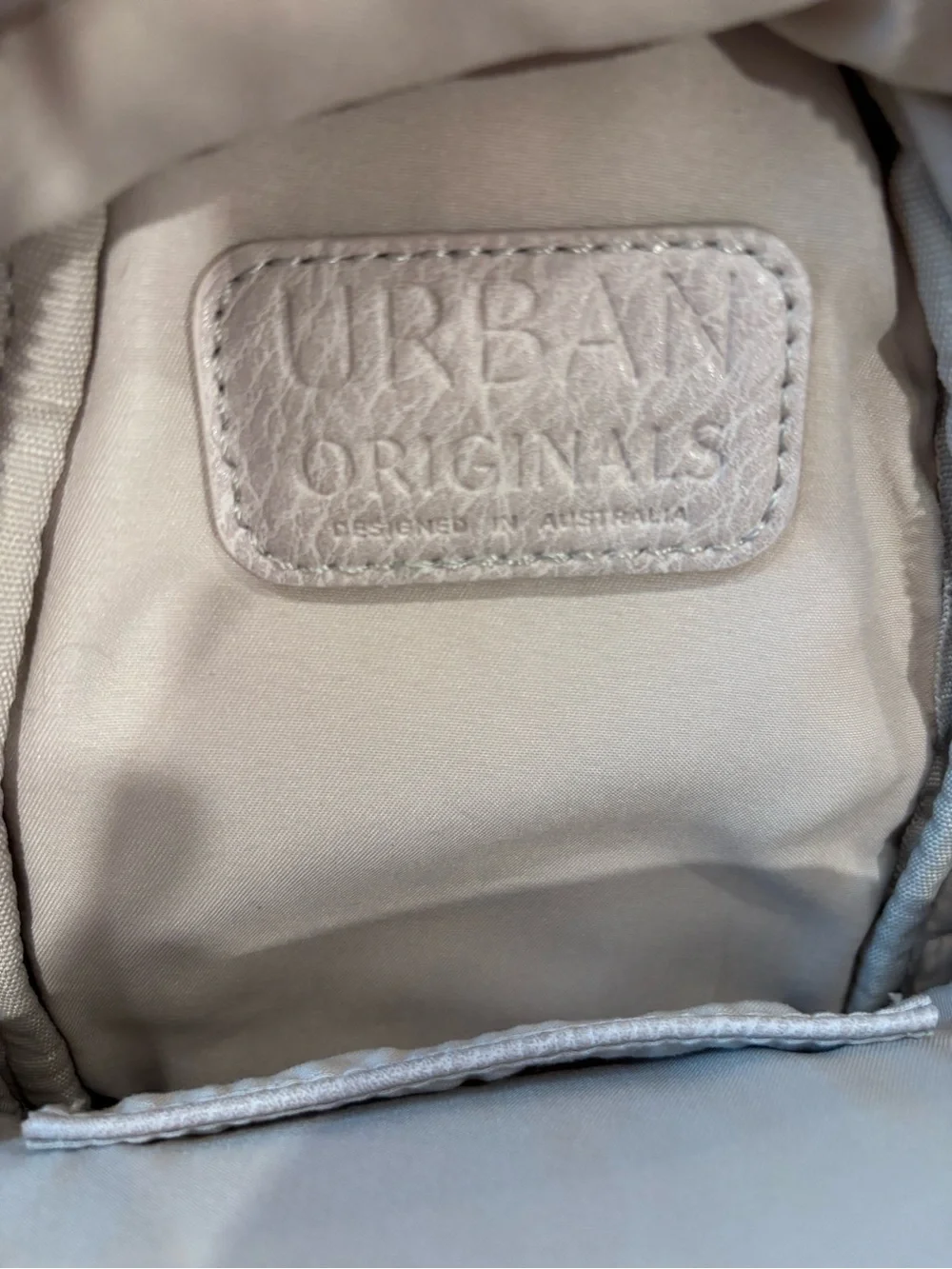 Urban Originals Sling Crossbody Grey with strap